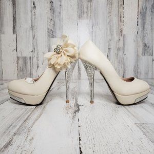 *NEW!* Kvoll Pumps